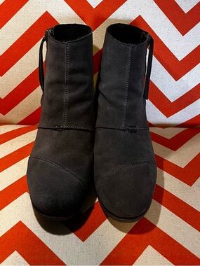 Toms Desert Wedge High Suede Boots